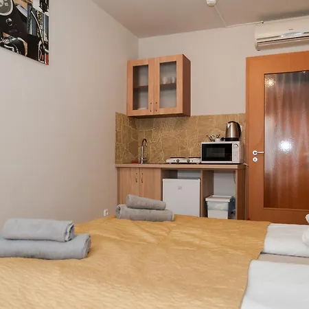 Inn Anva House *