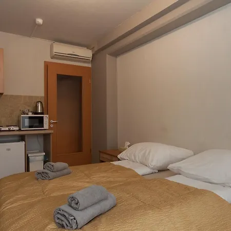 Inn Anva House *