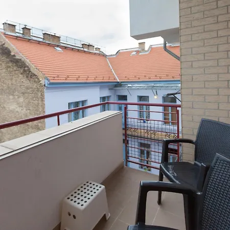 Estalagem Anva House *