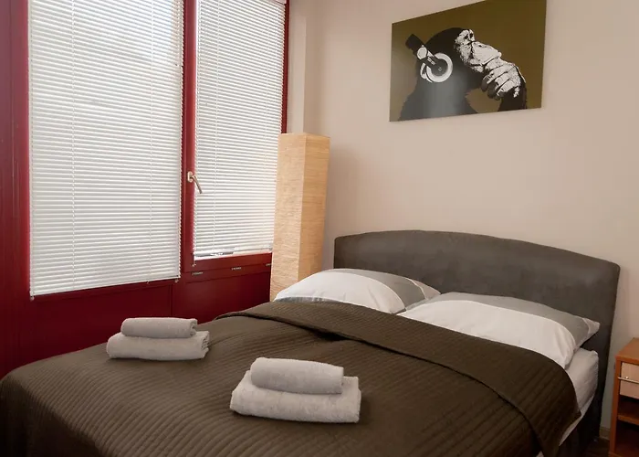 여관 안바 하우스 *